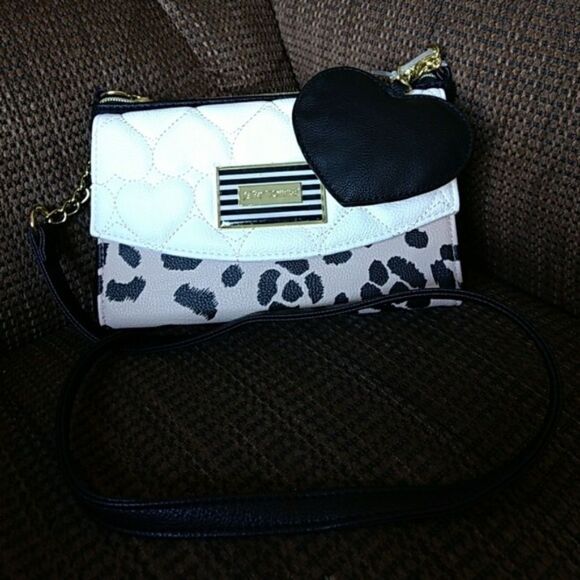 Betsey Johnson Cheetah Pattern Purse - Picture 1 of 5